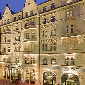 Paris 5*, Prag Tjekkiet